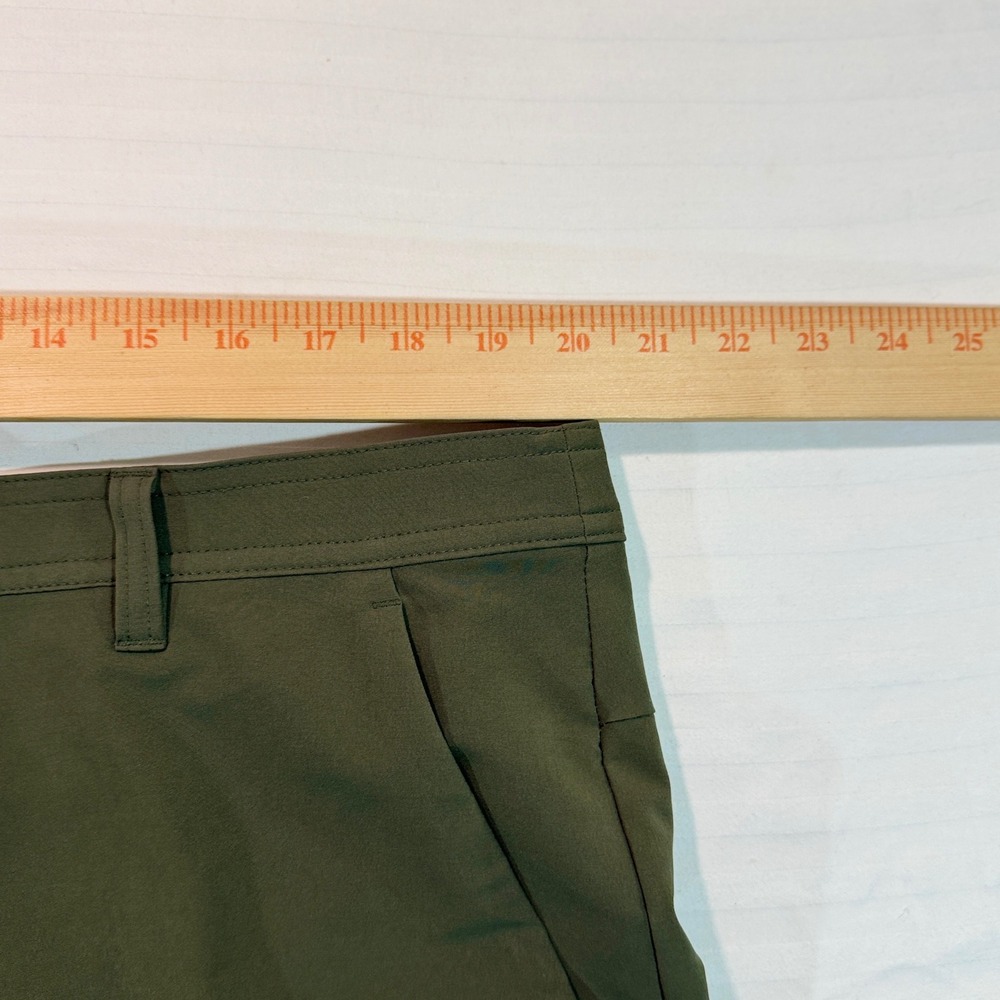 Russell Olive Green Stretch Tech Travel Hiking Pants Men's 36-38 - Picture 5 of 6